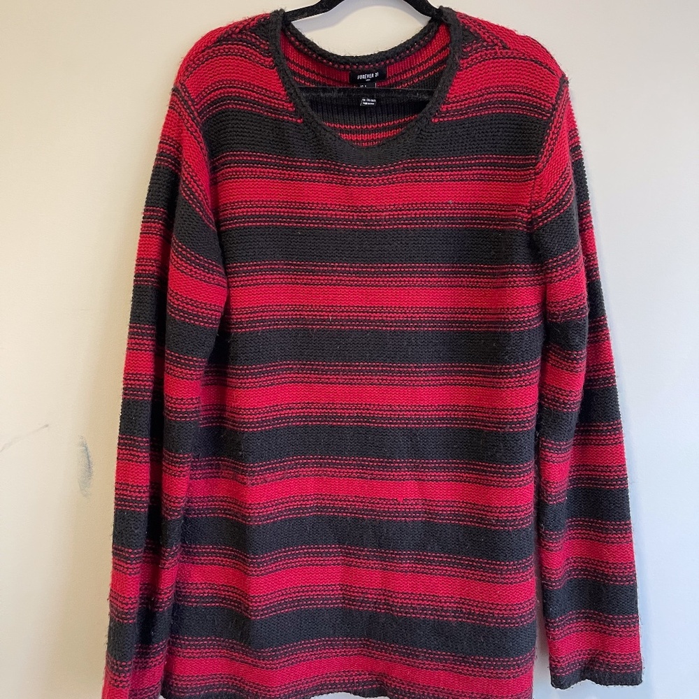 Forever 21 Mens Red and Black Sweater